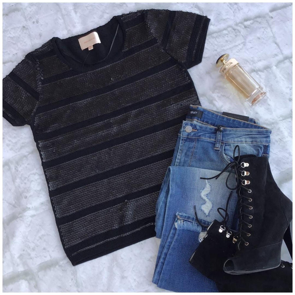 LAST ONE! SKIES ARE BLUE Stitch Fix Matte Black Sequins Top - Picture 2 of 8